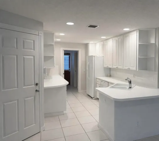 $3,300 | 3200 West Community Drive, Jupiter, FL 33458