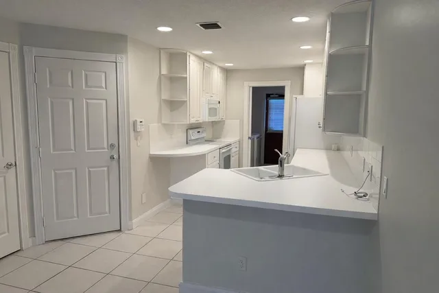 $3,300 | 3200 West Community Drive, Jupiter, FL 33458