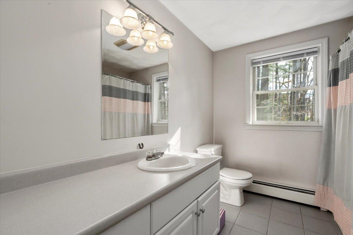 487 Wallace Road Bedford, NH 03110 - Photo 25 of 39 Gallery Image 25
