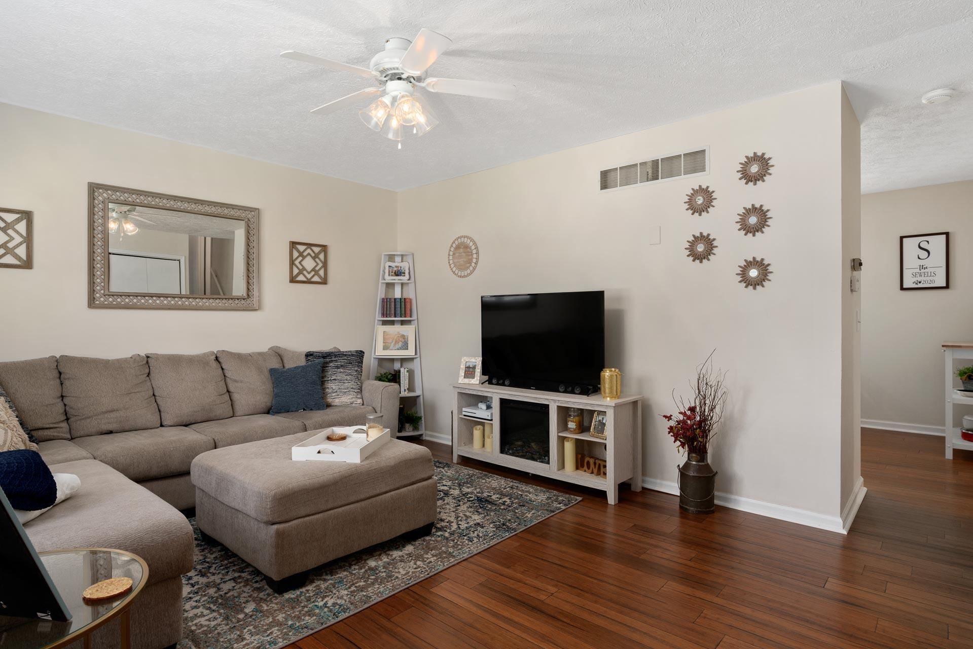52833 Emmons Road South Bend, IN 46637 - Photo 4 of 21 Gallery Image 4