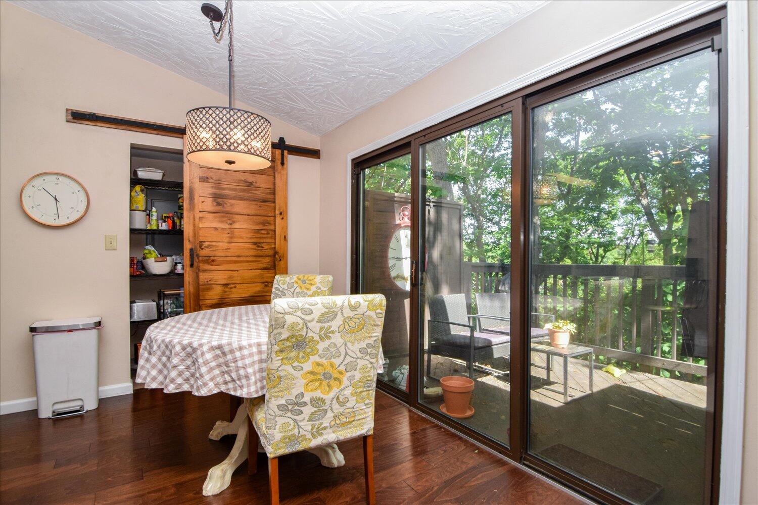 3279 Forest Ridge Road Roanoke, VA 24018 - Photo 5 of 21 a very nice looking room with a large window