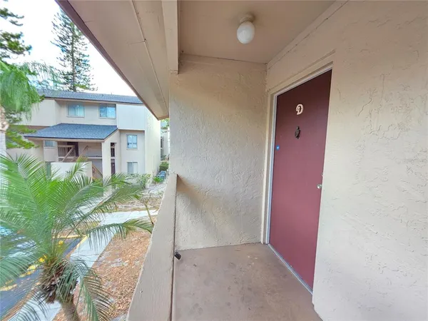 $124,900 | 7604 Abbey Lane, Unit 214, Tampa, FL 33617