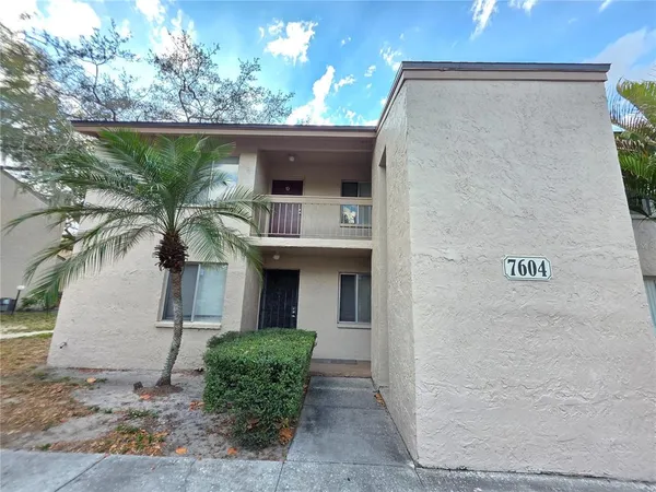 $124,900 | 7604 Abbey Lane, Unit 214, Tampa, FL 33617