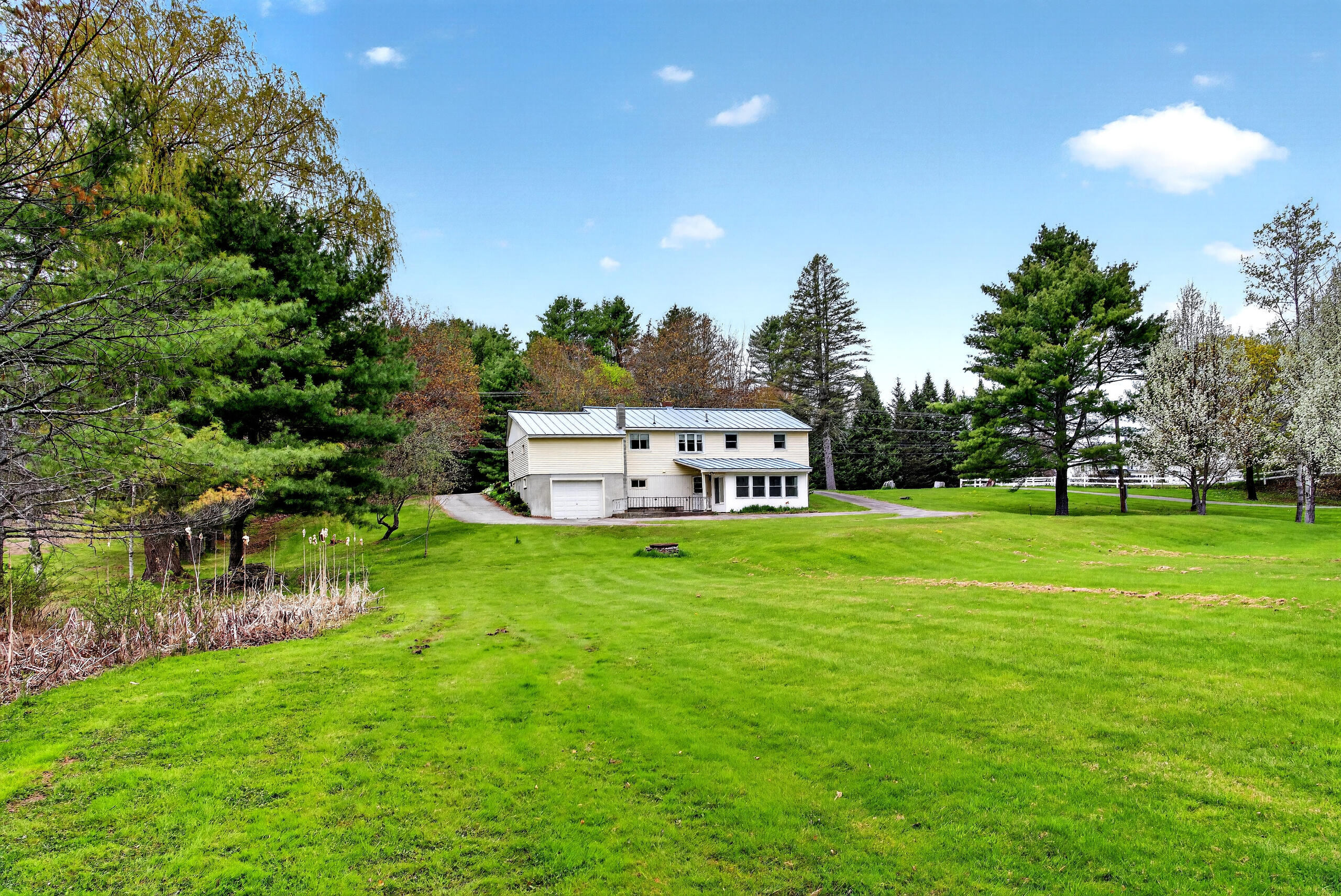 897 Riverside Drive Augusta, ME 04330 - Photo 4 of 48 004_DSC06869