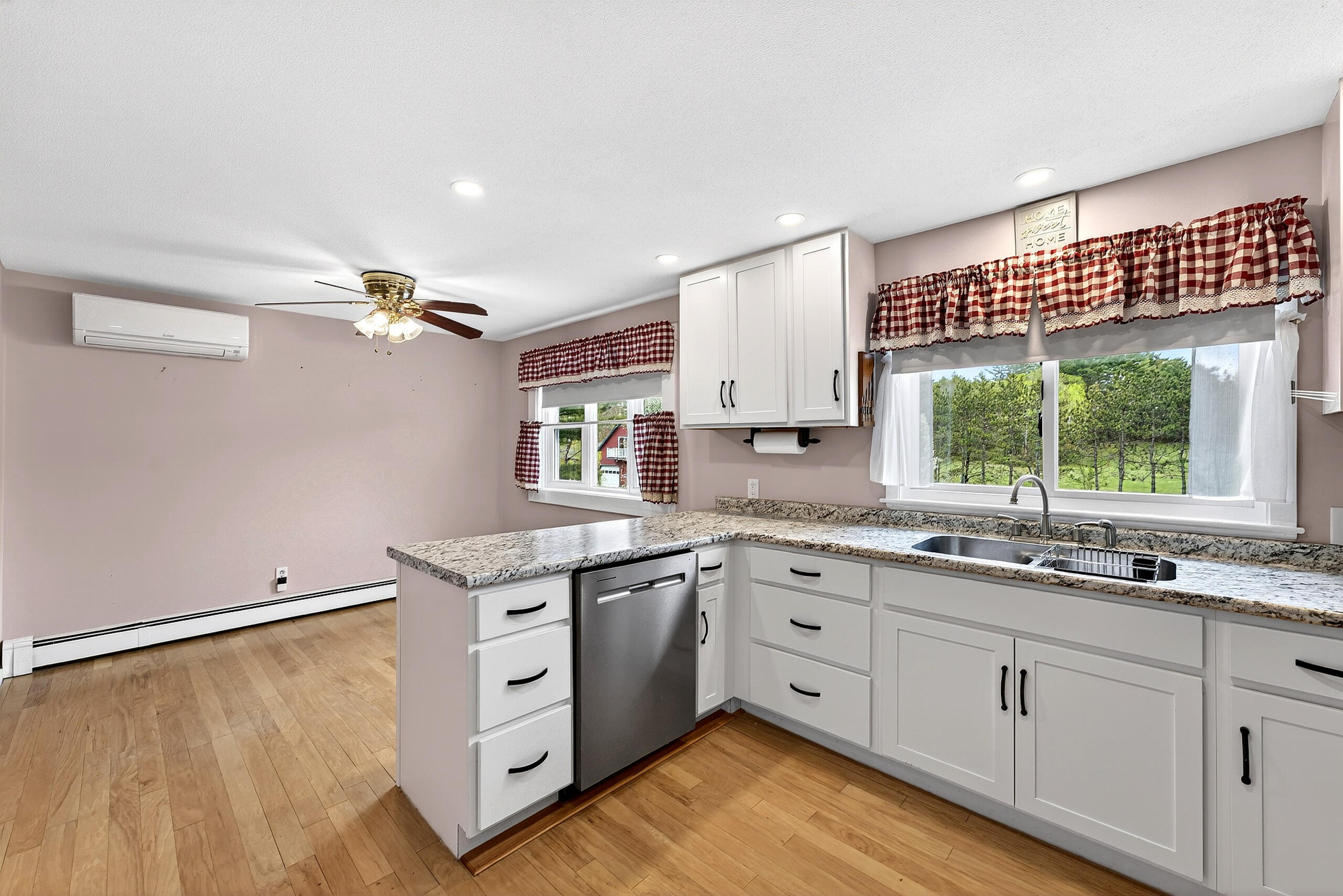897 Riverside Drive Augusta, ME 04330 - Photo 7 of 48 007_DSC06736