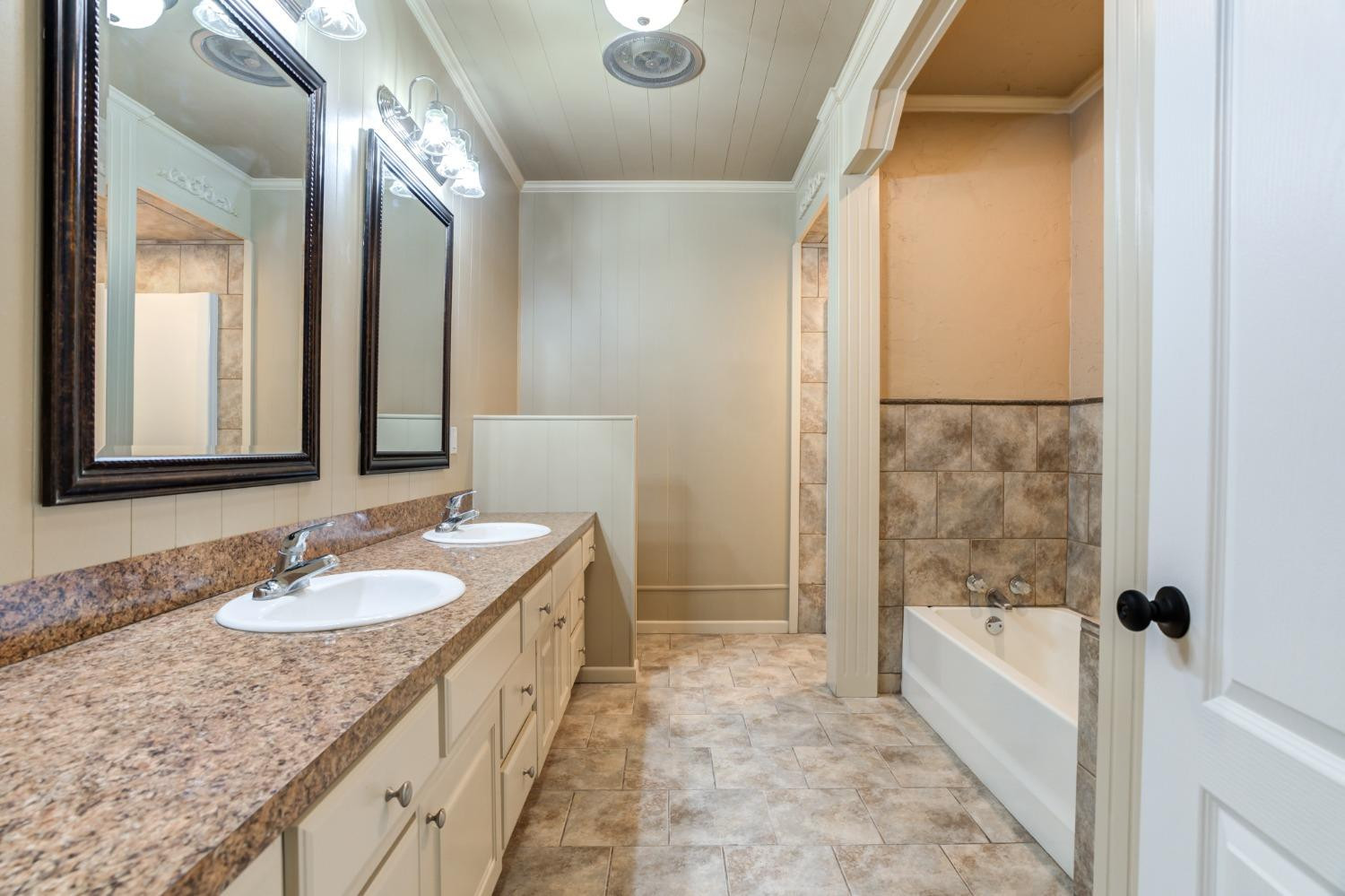 1307 Ave D Abernathy, TX 79311 - Photo 29 of 37 Photo 29