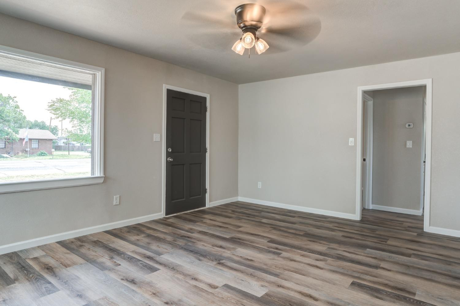 1307 Ave D Abernathy, TX 79311 - Photo 7 of 37 Photo 7