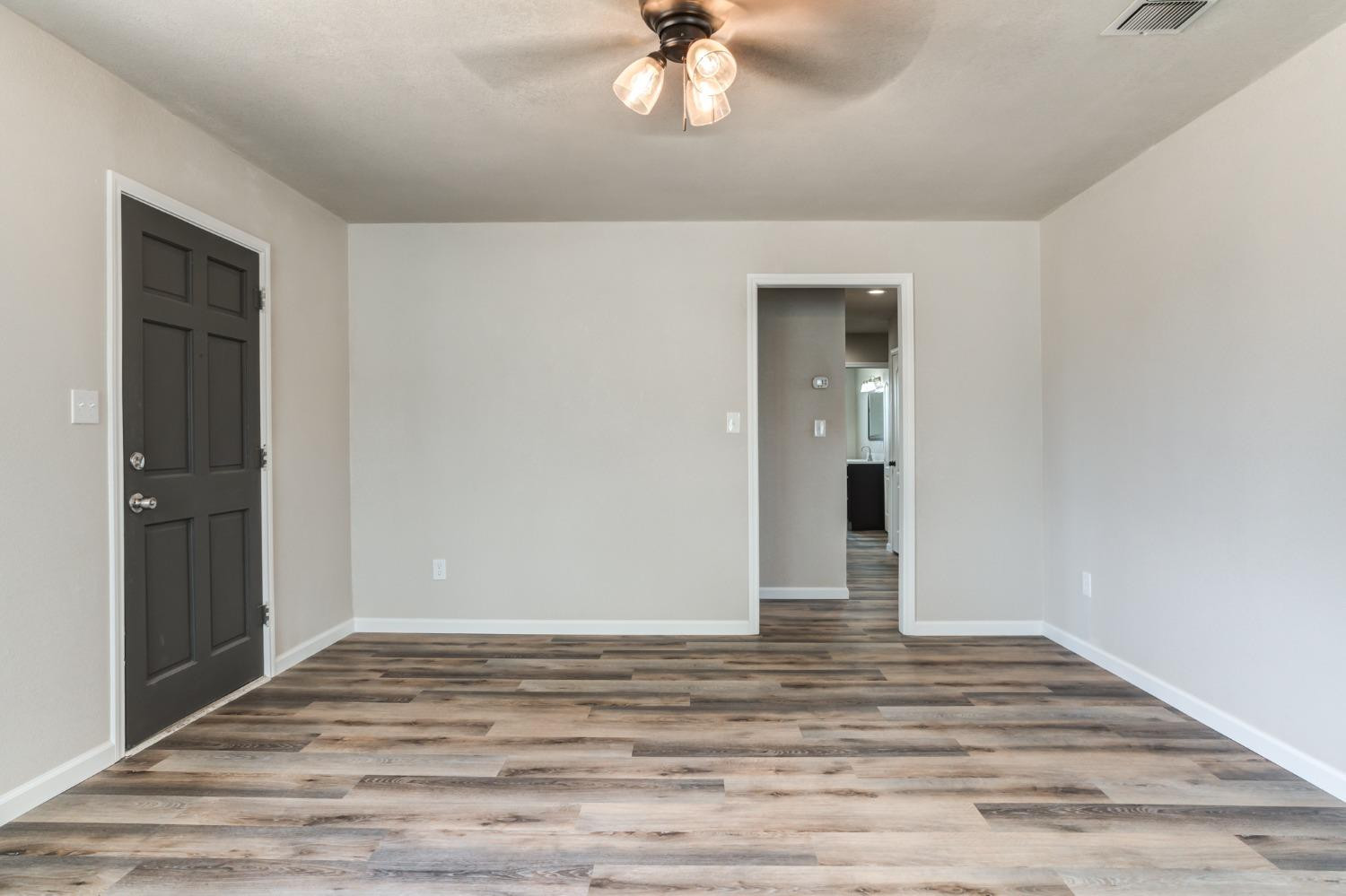 1307 Ave D Abernathy, TX 79311 - Photo 8 of 37 Photo 8