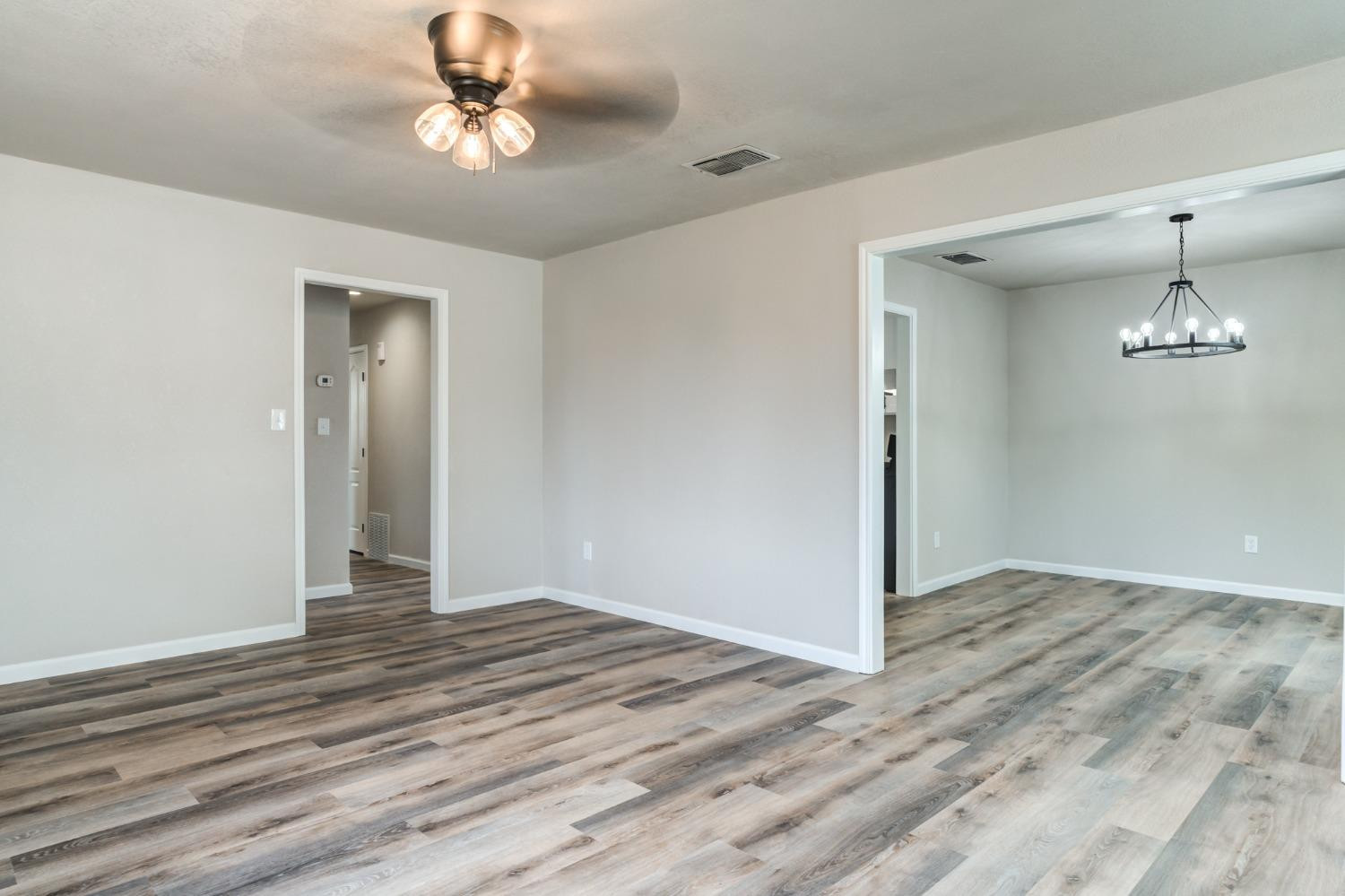 1307 Ave D Abernathy, TX 79311 - Photo 9 of 37 Photo 9