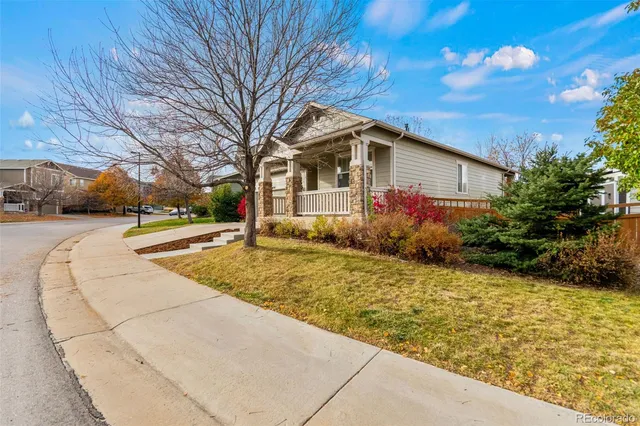 a front view of house with yard
