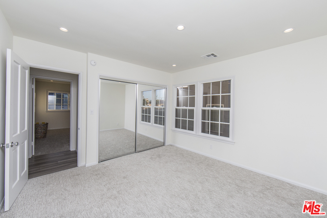 7900 West 83rd Street Playa del Rey, CA 90293 - Photo 28 of 39 Gallery Image 28