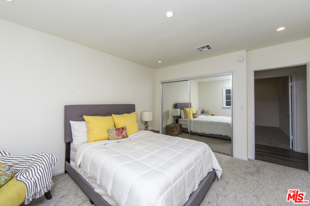 7900 West 83rd Street Playa del Rey, CA 90293 - Photo 29 of 39 Gallery Image 29