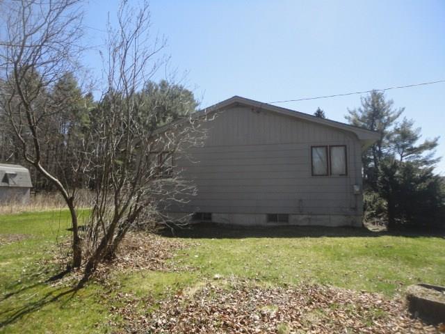 142 Wiscasset Road Pittston, ME 04345 - Photo 3 of 25 LEFT SIDE