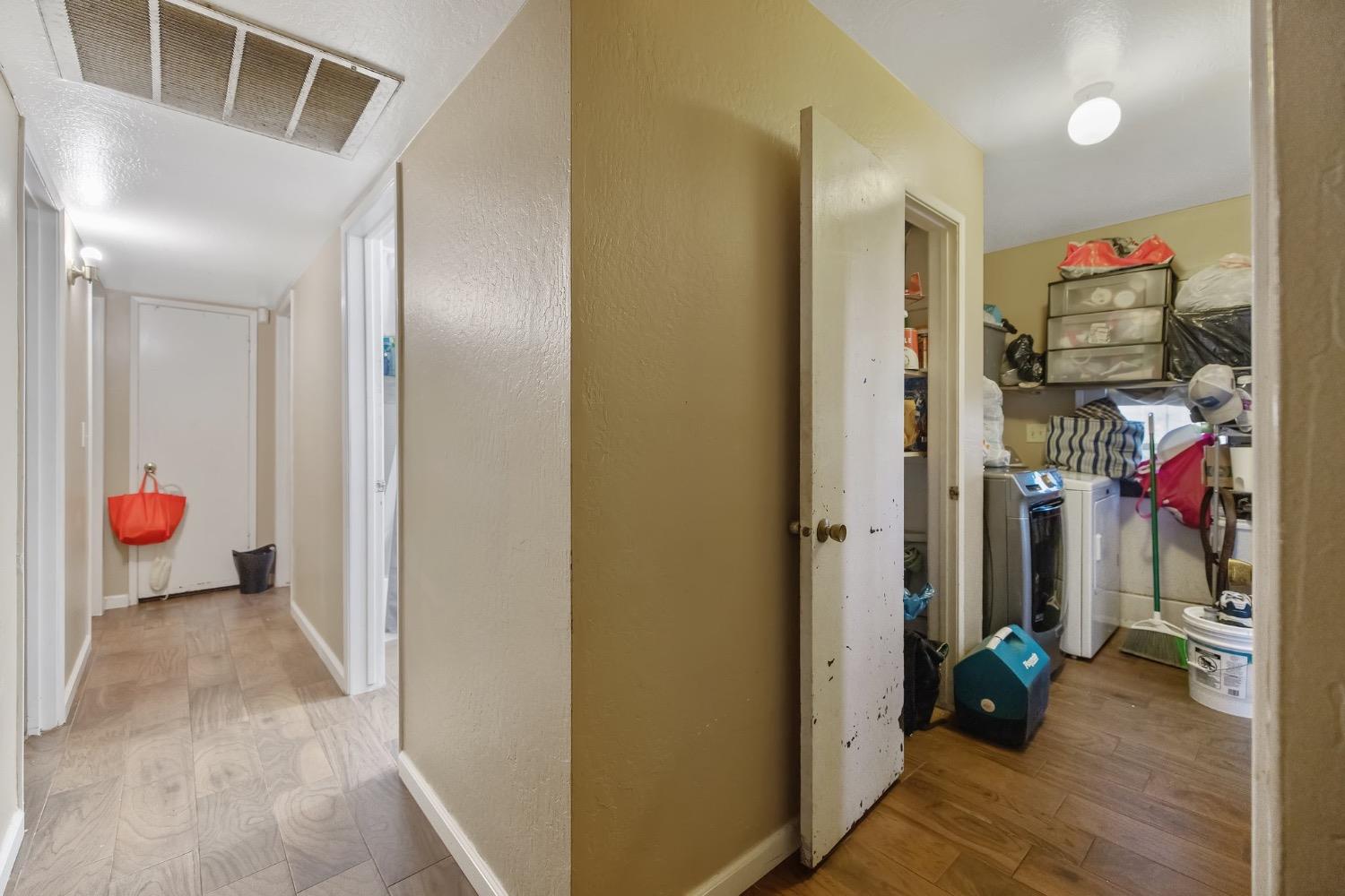 709 Ashlan Way Madera, CA 93638 - Photo 12 of 23 a view of an entryway with workspace