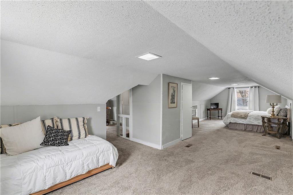 3705 Northeast Russell Rd. Kansas City, MO 64117 - Photo 16 of 35