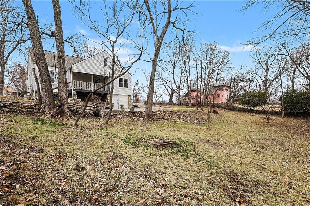 3705 Northeast Russell Rd. Kansas City, MO 64117 - Photo 24 of 35