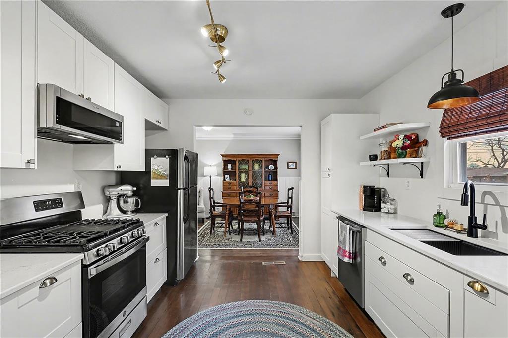 3705 Northeast Russell Rd. Kansas City, MO 64117 - Photo 10 of 35