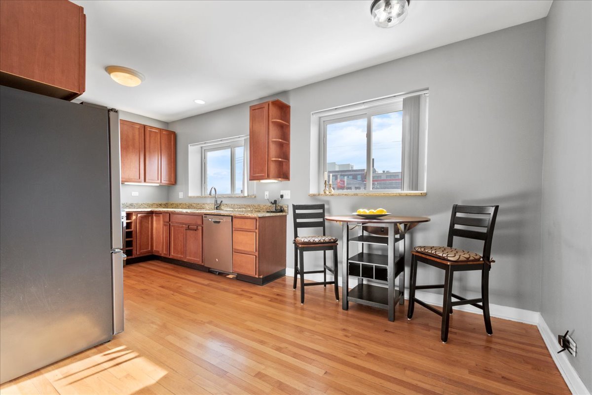 820 Dobson Street, Unit 3E Evanston, IL 60202 - Photo 14 of 19