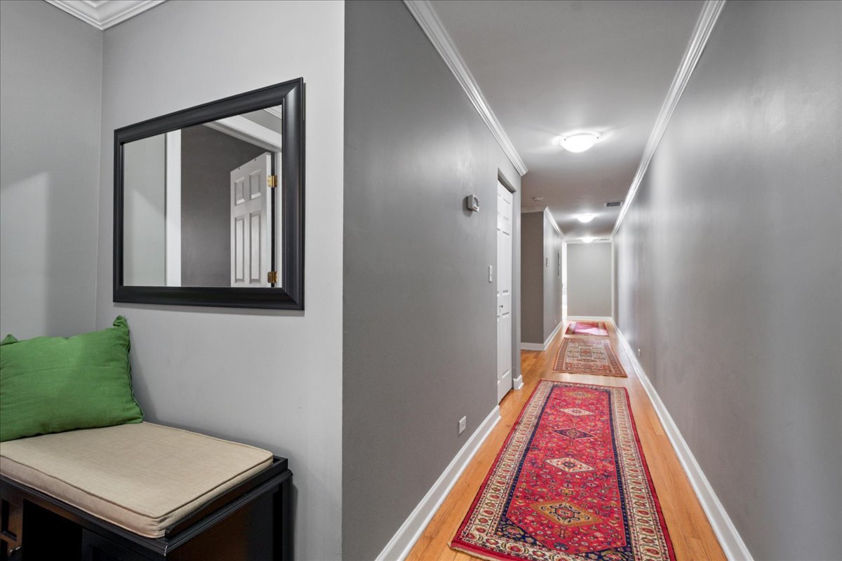 820 Dobson Street, Unit 3E Evanston, IL 60202 - Photo 18 of 19