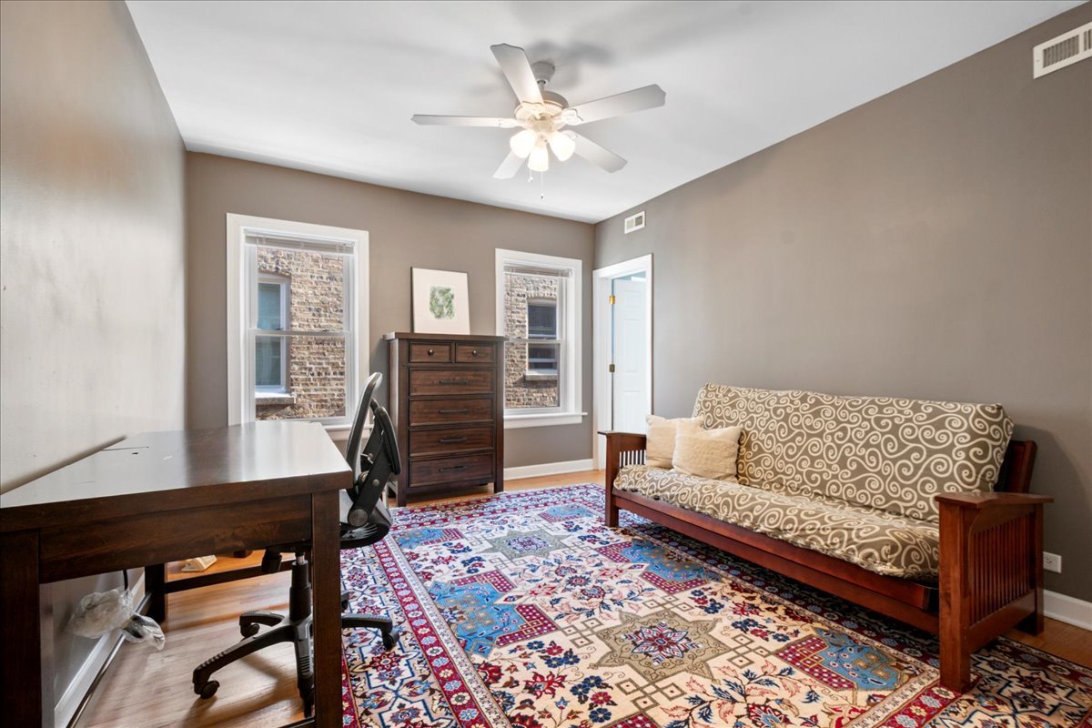 820 Dobson Street, Unit 3E Evanston, IL 60202 - Photo 8 of 19