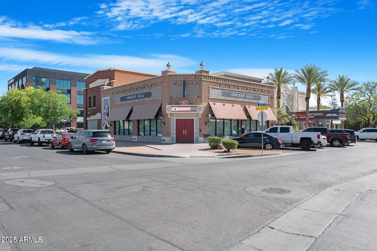 174 West Del Rio Street Gilbert, AZ 85233 - Photo 40 of 49 Concert Hall