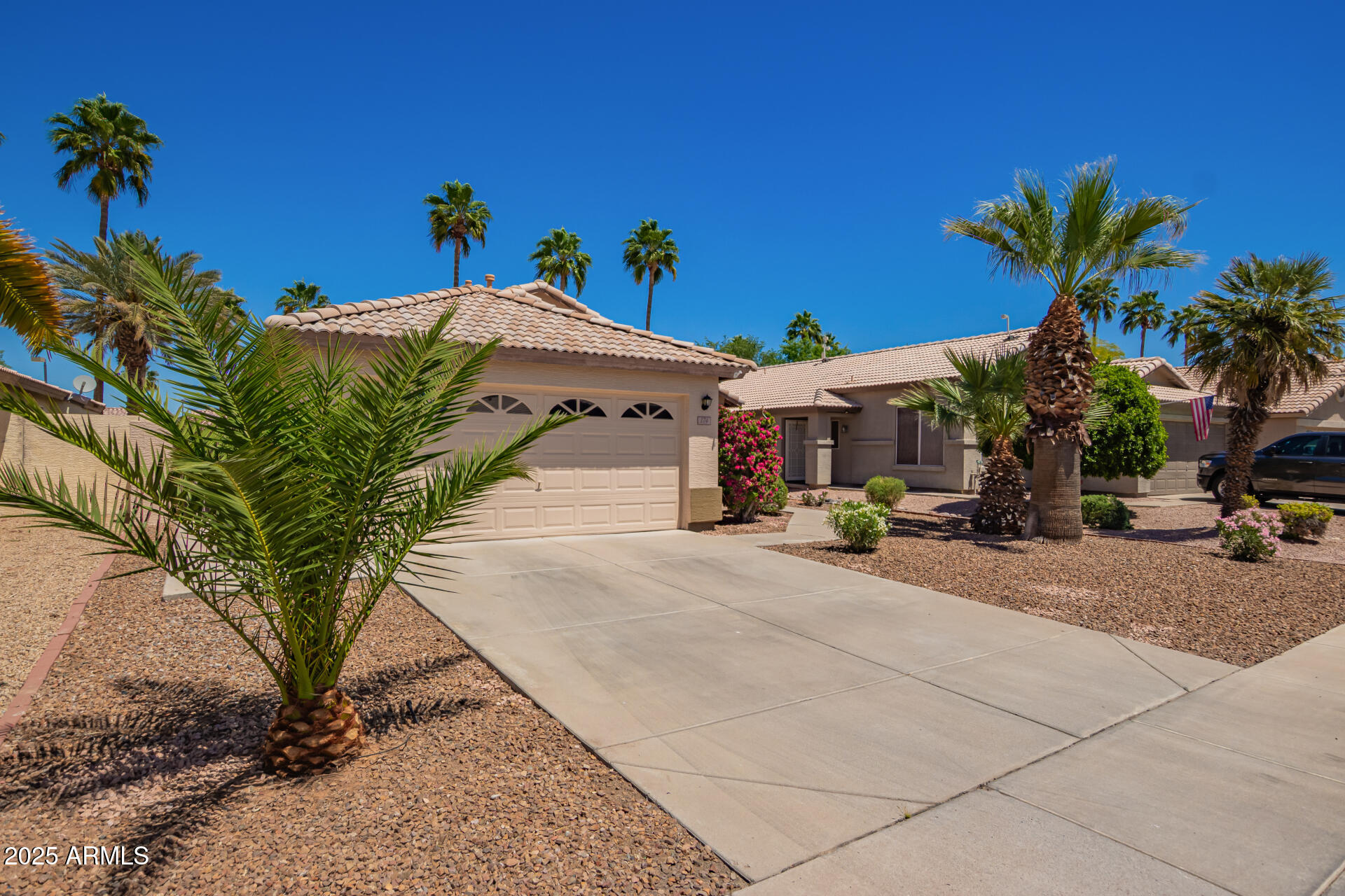 174 West Del Rio Street Gilbert, AZ 85233 - Photo 7 of 49 Front of home