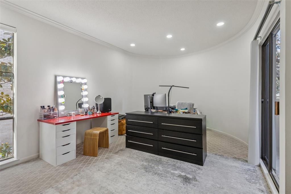 3727 Gilbert Avenue, Unit A Dallas, TX 75219 - Photo 19 of 26