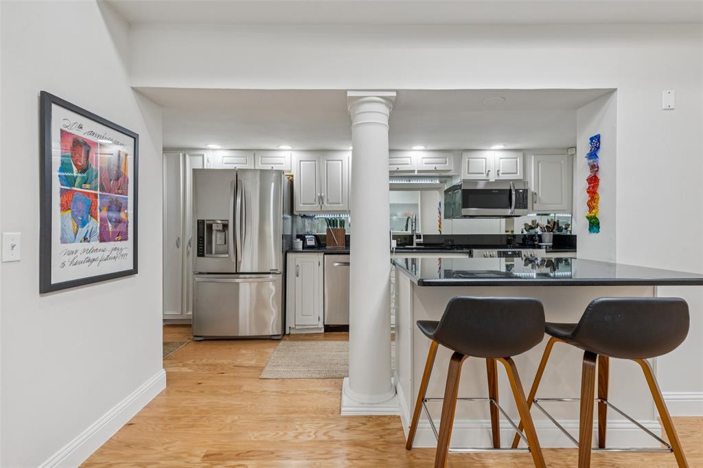 3727 Gilbert Avenue, Unit A Dallas, TX 75219 - Photo 9 of 26