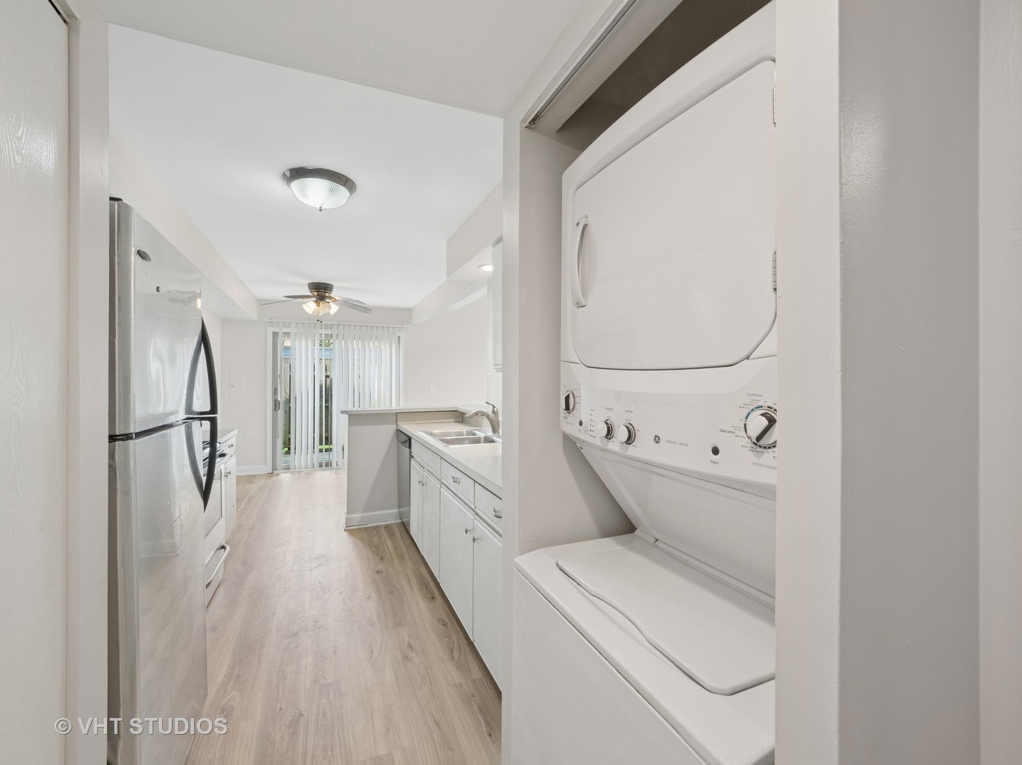 1102 North Knollwood Drive Palatine, IL 60067 - Photo 9 of 15