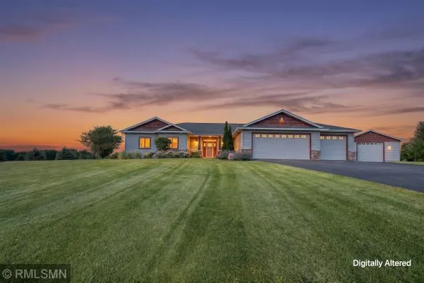 $729,900 | 1019 174th Street, Hammond, WI 54015