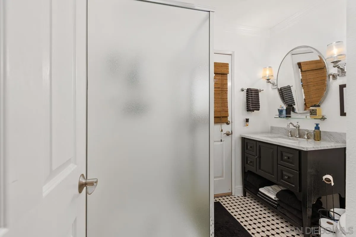 11651 Shadowglen Road El Cajon, CA 92020 - Photo 22 of 48 Gallery Image 22