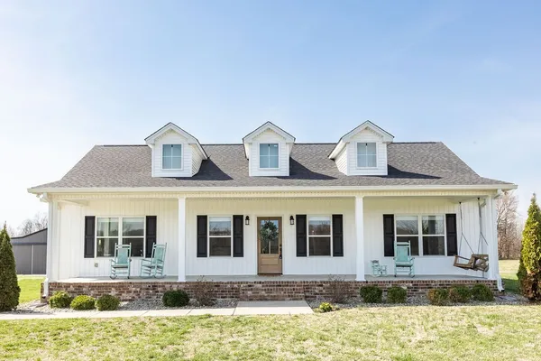 $779,900 | 1212 Smith Thompson Road, Bethpage, TN 37022