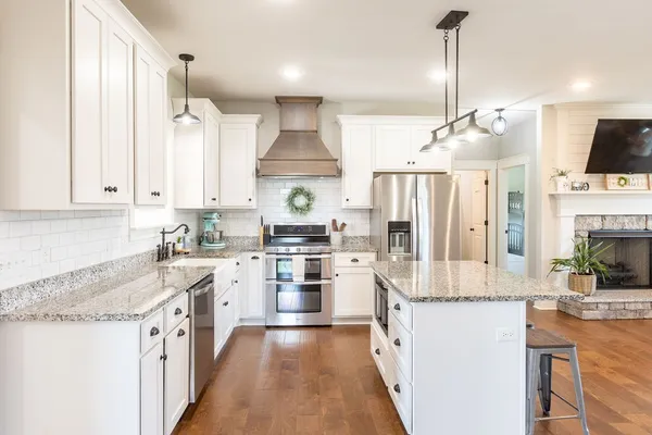 $779,900 | 1212 Smith Thompson Road, Bethpage, TN 37022