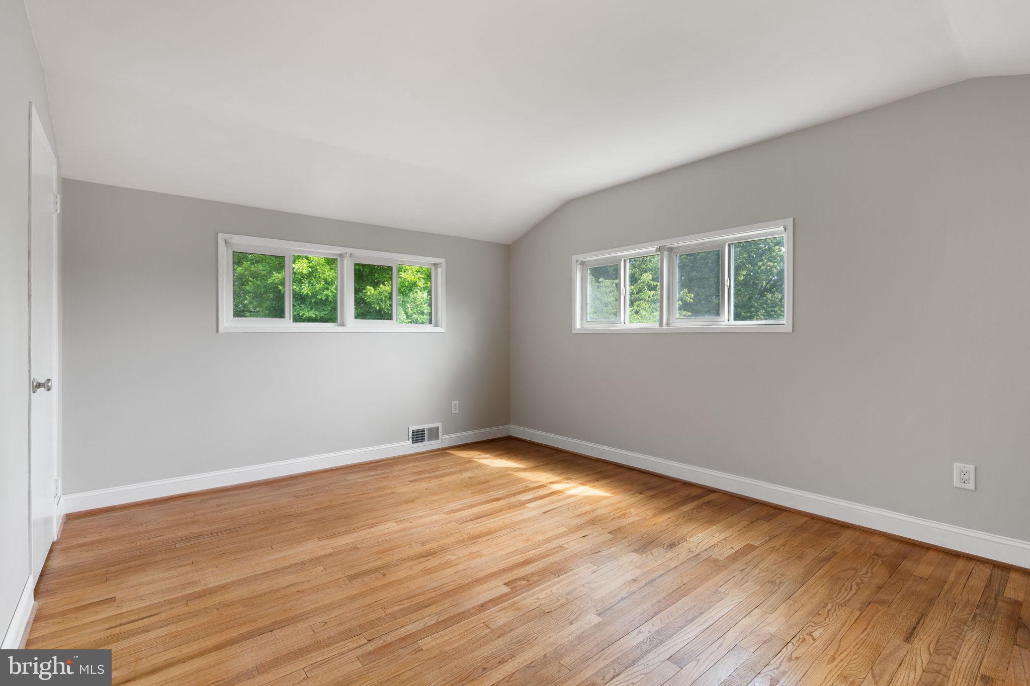 4526 Roundhill Road Alexandria, VA 22310 - Photo 29 of 53 Gallery Image 29