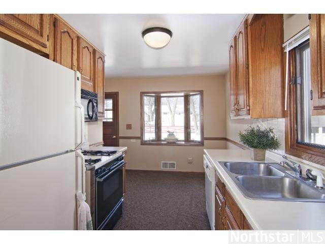 2003 Diffley Road Eagan, MN 55122 - Photo 8 of 14 Gallery Image 8