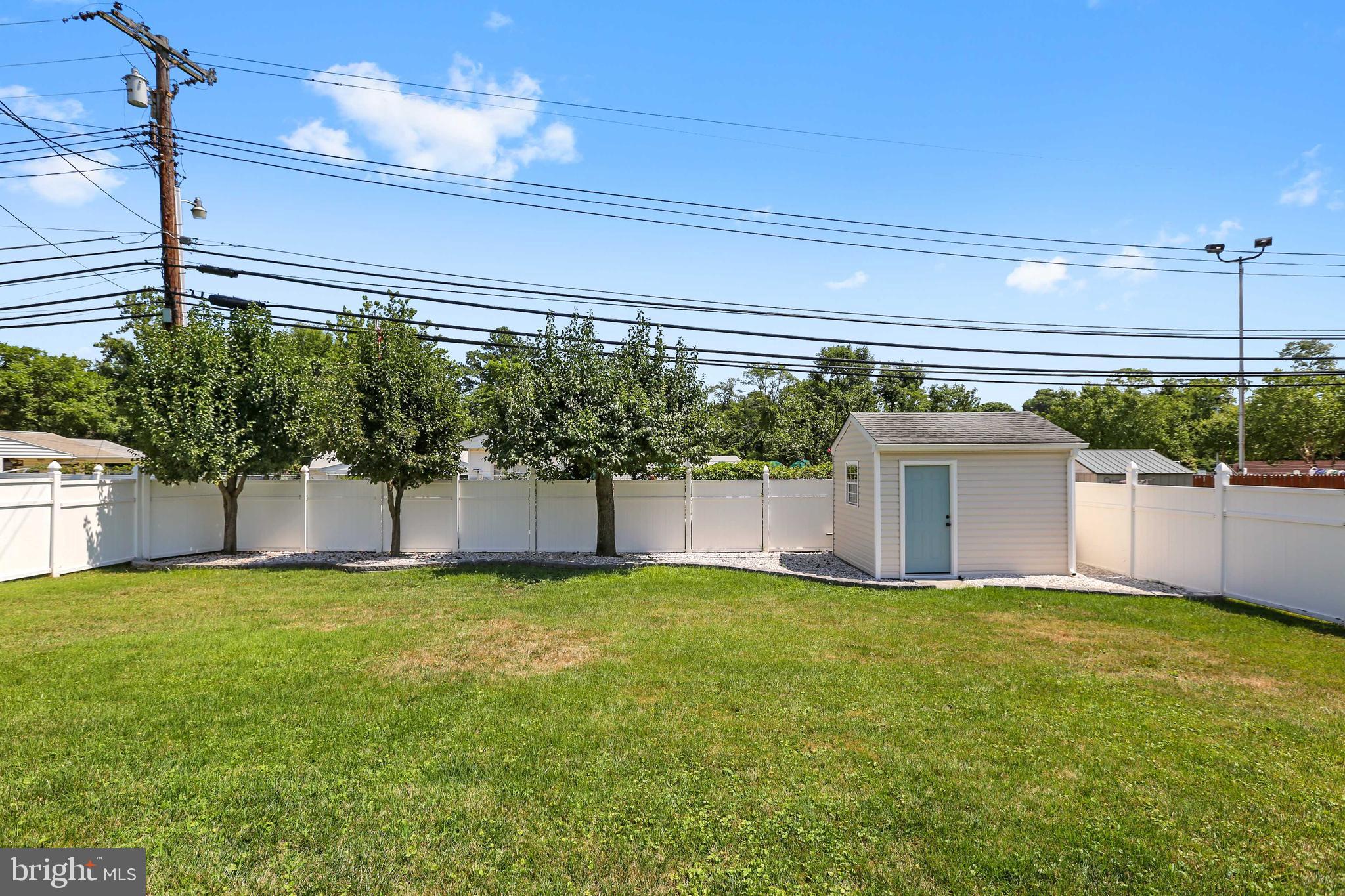 5809 Oakland Road Halethorpe, MD 21227 - Photo 26 of 31 Rear Yard