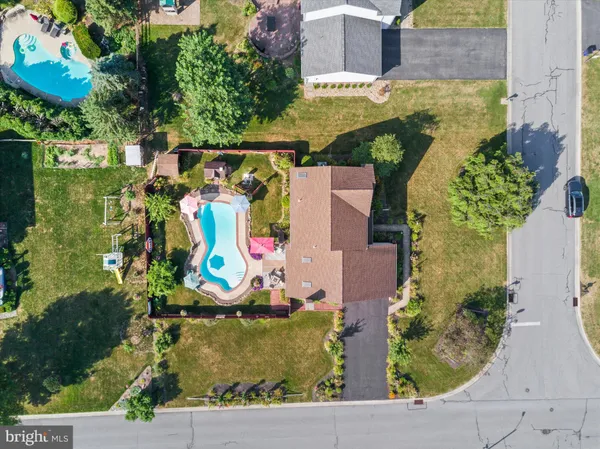$485,500 | 441 Troy Drive, Blandon, PA 19510