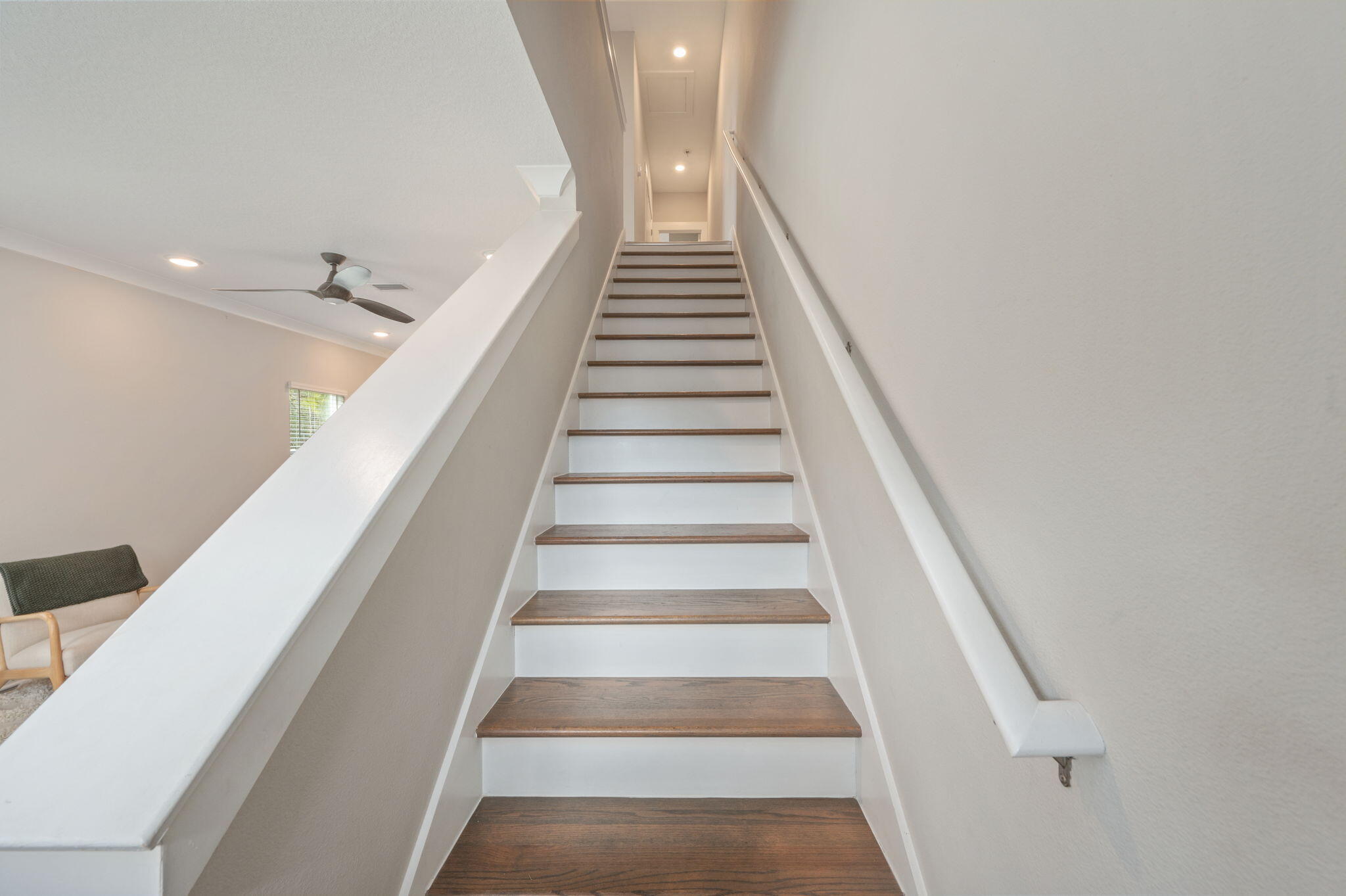 320 North Sand Palm Road Freeport, FL 32439 - Photo 13 of 30 Upstairs