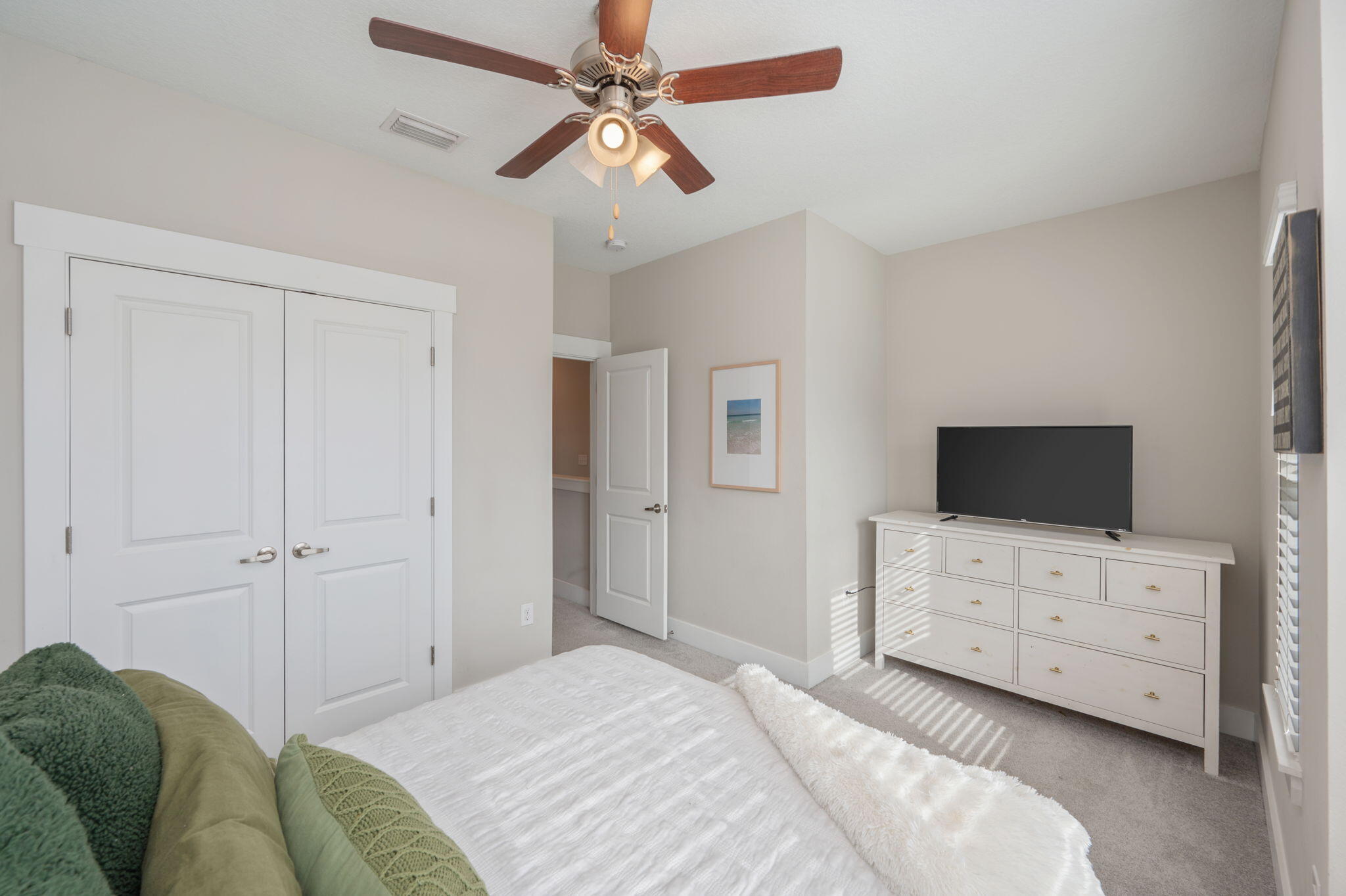 320 North Sand Palm Road Freeport, FL 32439 - Photo 21 of 30 Bedroom 3