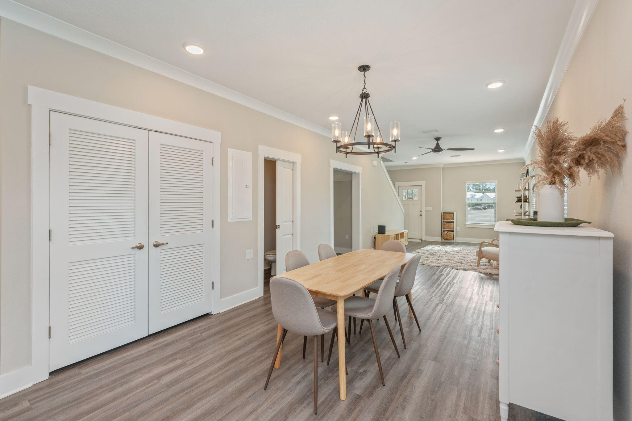 320 North Sand Palm Road Freeport, FL 32439 - Photo 9 of 30 Dining/Living Areas