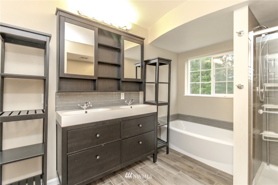 6807 345th Street South Roy, WA 98580 - Photo 25 of 39