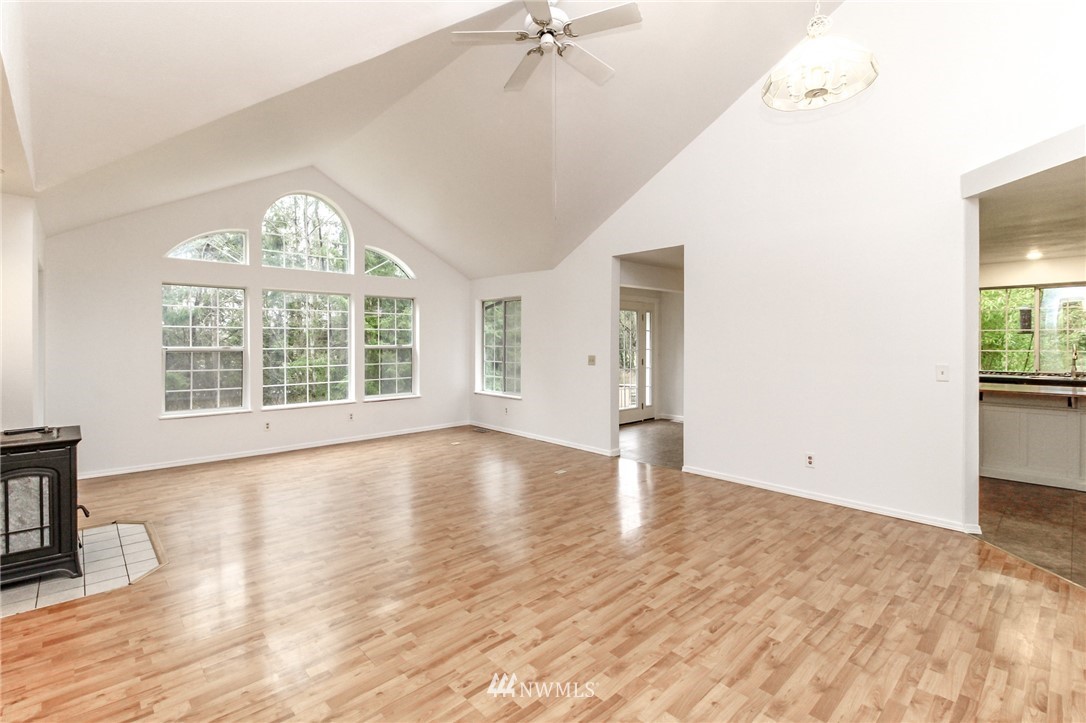 6807 345th Street South Roy, WA 98580 - Photo 6 of 39