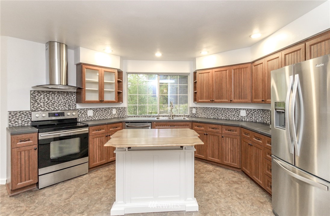 6807 345th Street South Roy, WA 98580 - Photo 9 of 39