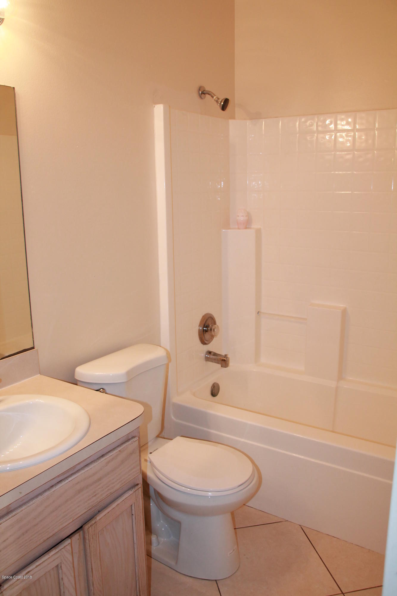 771 Titan Road Southeast Palm Bay, FL 32909 - Photo 16 of 19 Guest Bath