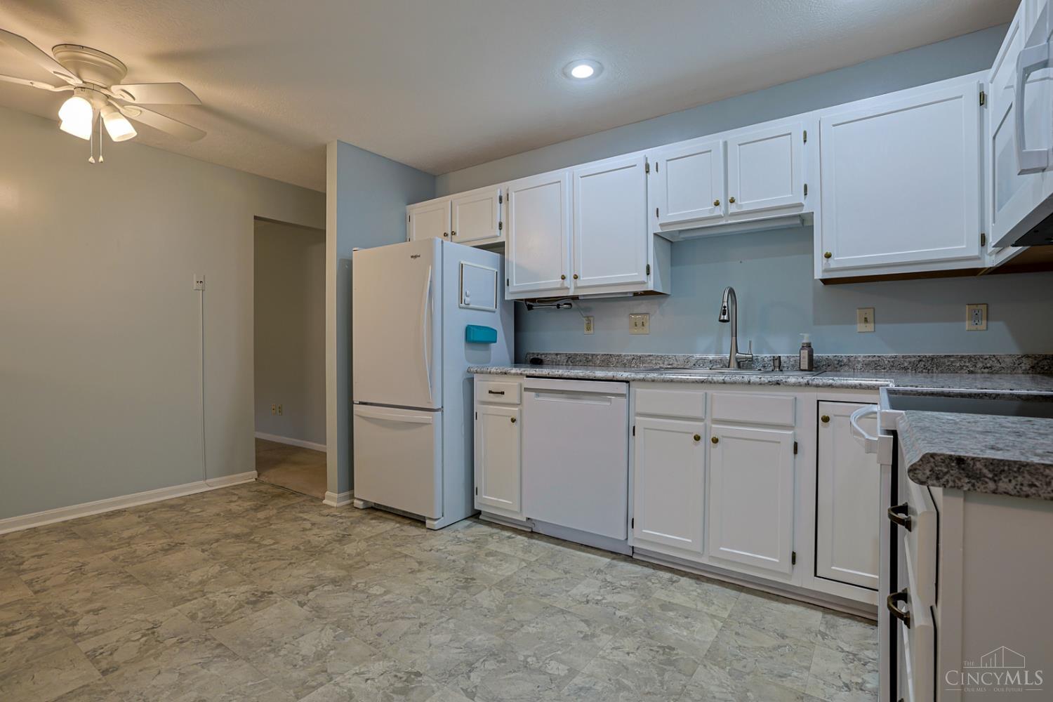 3703 West Galbraith Road Cincinnati, OH 45215 - Photo 17 of 35