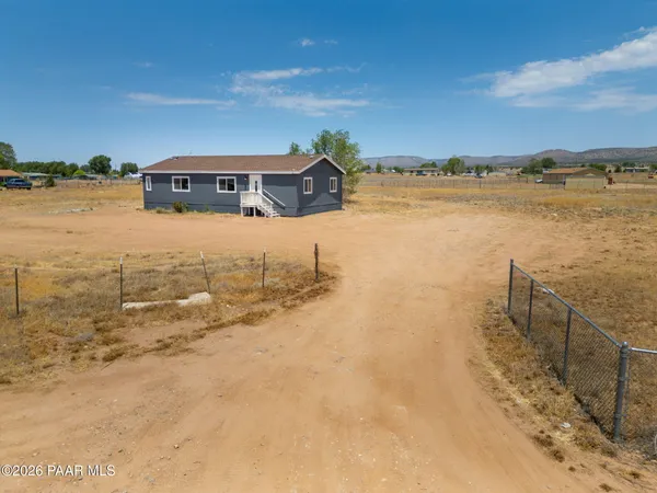 $305,000 | 1050 West Lingor Lane, Paulden, AZ 86334