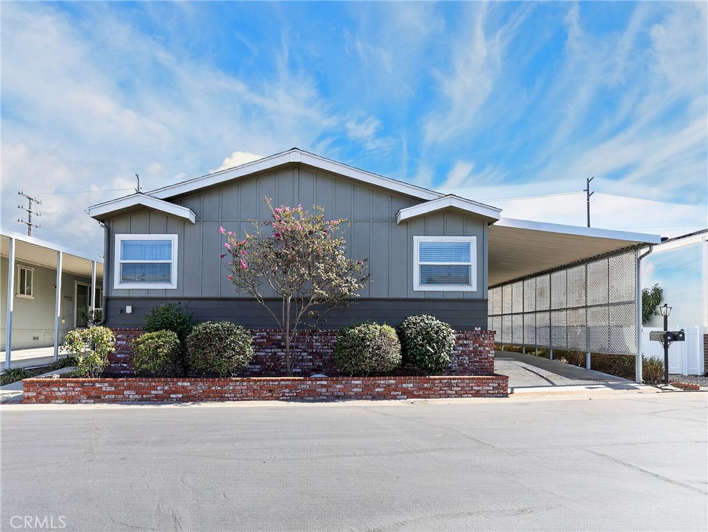525 North Gilbert Street, Unit 22 Anaheim, CA 92801 - Photo 1 of 36 Gallery Image 1