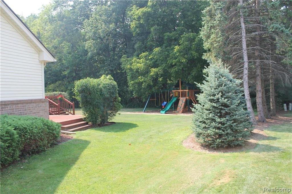 717 Kentucky Drive Rochester Hills, MI 48307 - Photo 15 of 49