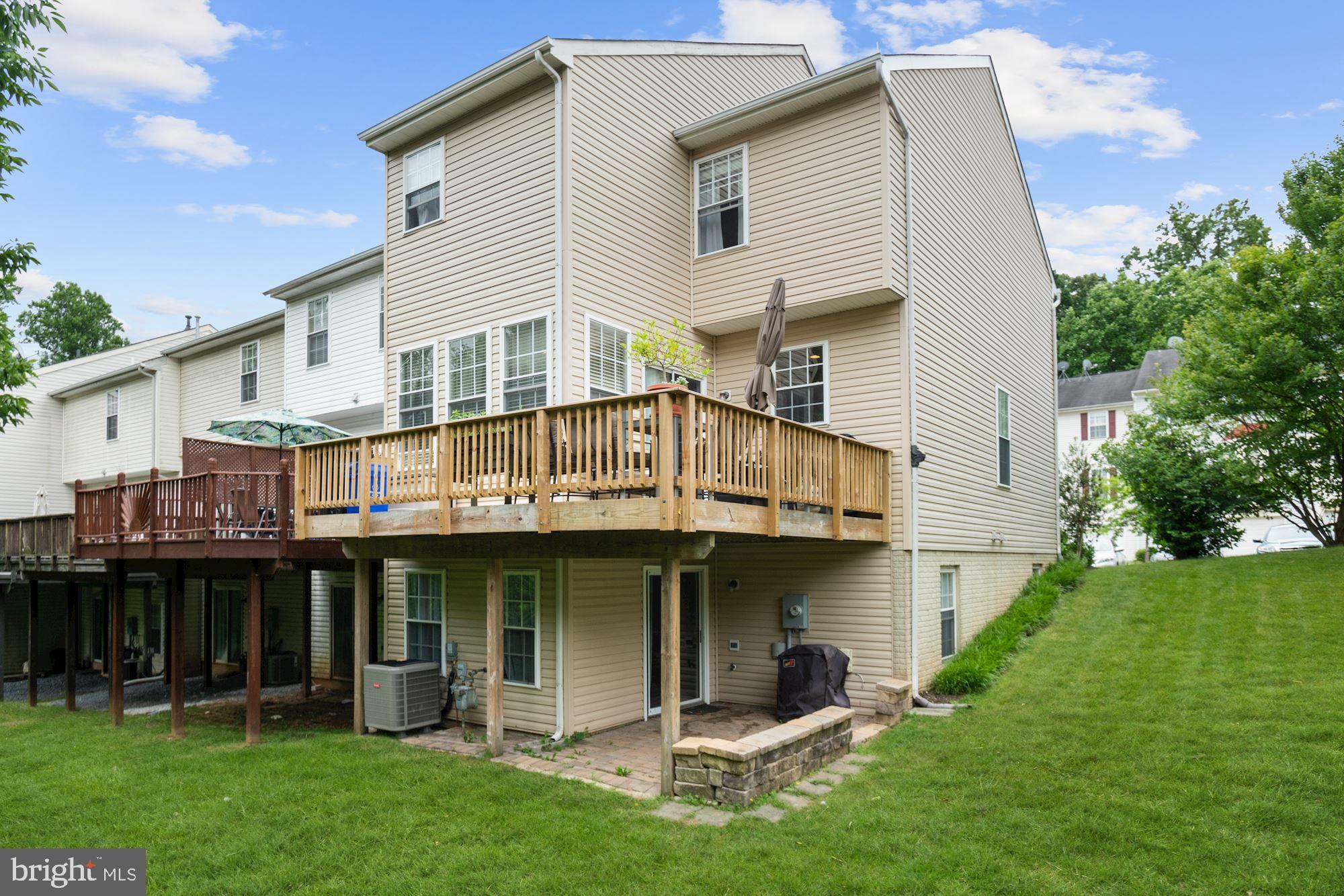 13373 Rushing Water Way Germantown, MD 20874 - Photo 3 of 33 Exterior Rear