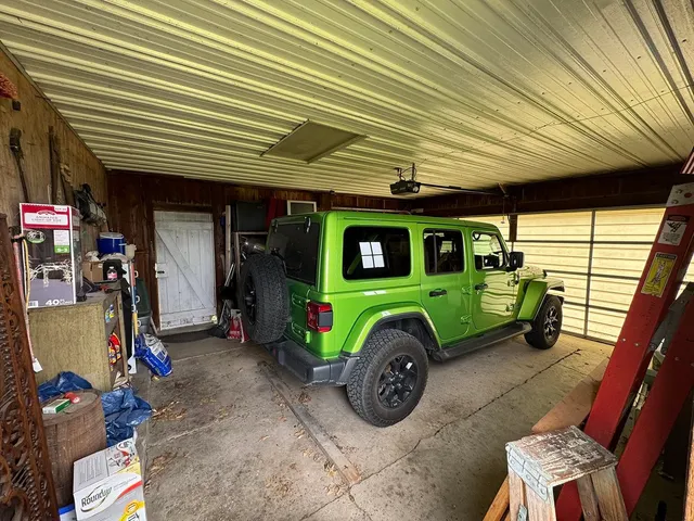 $325,000 | 23633 Carroll Road, Lanark, IL 61046